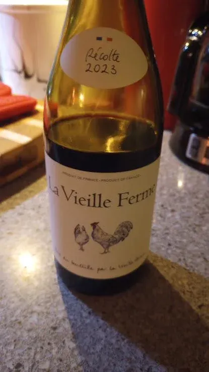 Rượu Vang chicken La Vieille Ferme Rose 2