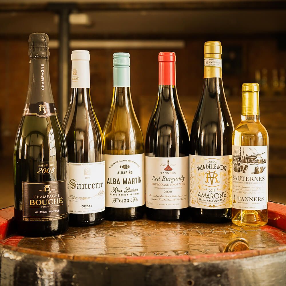 Các loại rượu vang phổ biến hiện nay và cách phân biệt