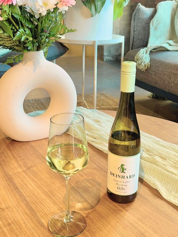 Rượu vang trắng không cồn Deinhard Green Label Riesling 2
